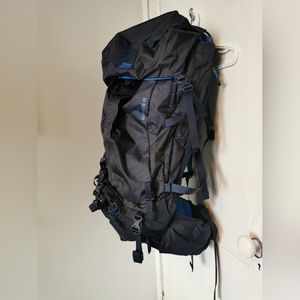 Navy blue MEC Unisex Serratus 65L backpacking hiking camping backpack